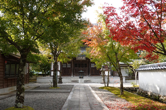 漢陽寺の紅葉
